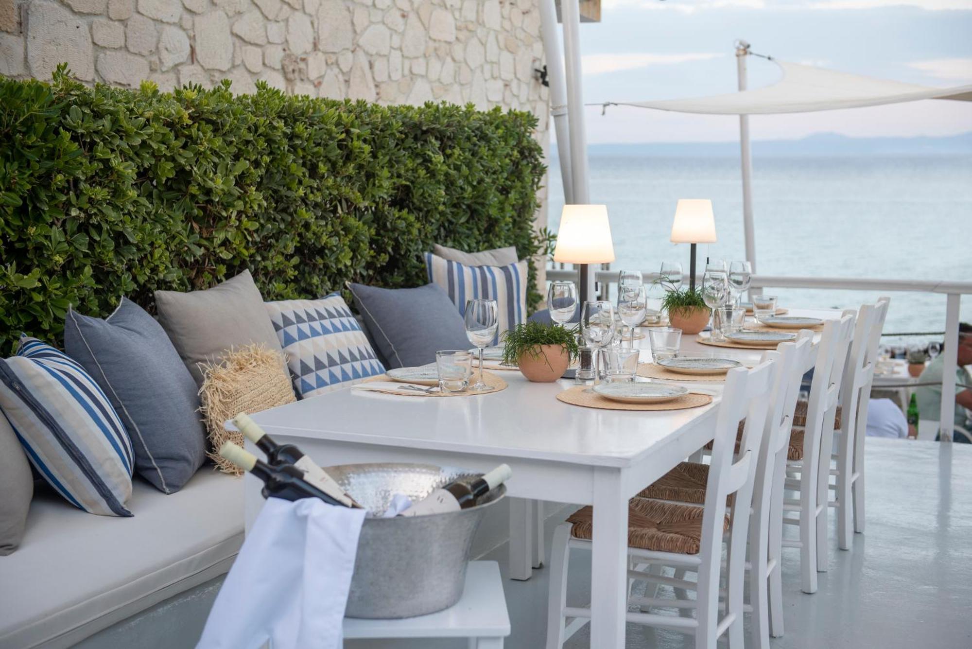 White Suites Resort Afytos Exterior photo